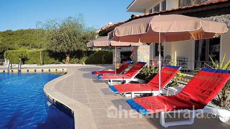 Muğla Fethiye’de özel havuzlu haftalık  kiralık lüks villa        